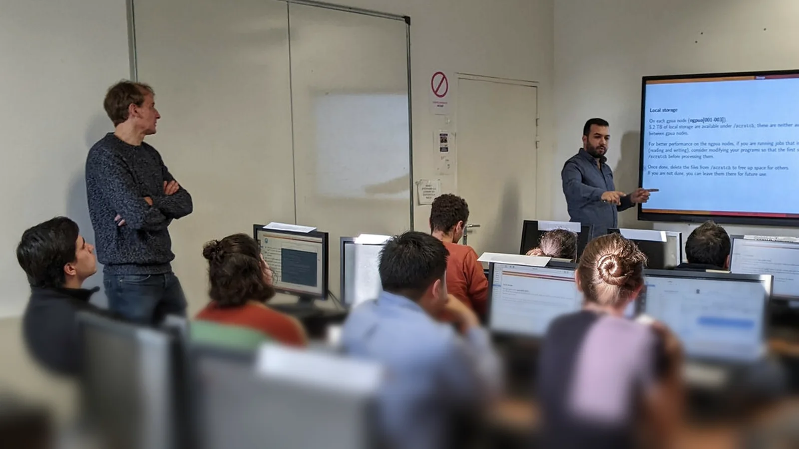 Fahd Miri et Frédérick Douchet animant une formation HPC pour NEOTECKNO